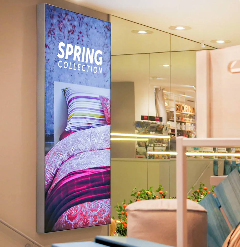 LIGHTBOX SLIM 70x100 con stampa in tessuto